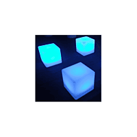 mini LED cube hire Berlin – glowing 10 cm RGB cube on event table