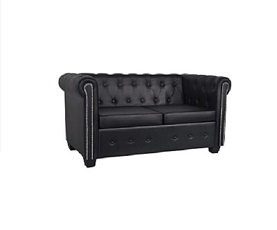 Black Chesterfield Sofa Hire in Berlin – Elegant 2‑Seater Lounge Seating Black Chesterfield Sofa Hire in Berlin – Elegant 2‑Seater Lounge Seating