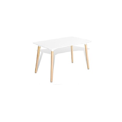 dining table hire Berlin – matt‑white dining table with wooden legs in event hall