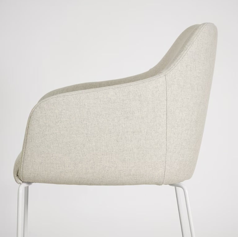 Berlin Beige Lounge Chair Hire – 82 cm Seat Height, 60 × 56 cm Seating, Tested up to 100 kg
