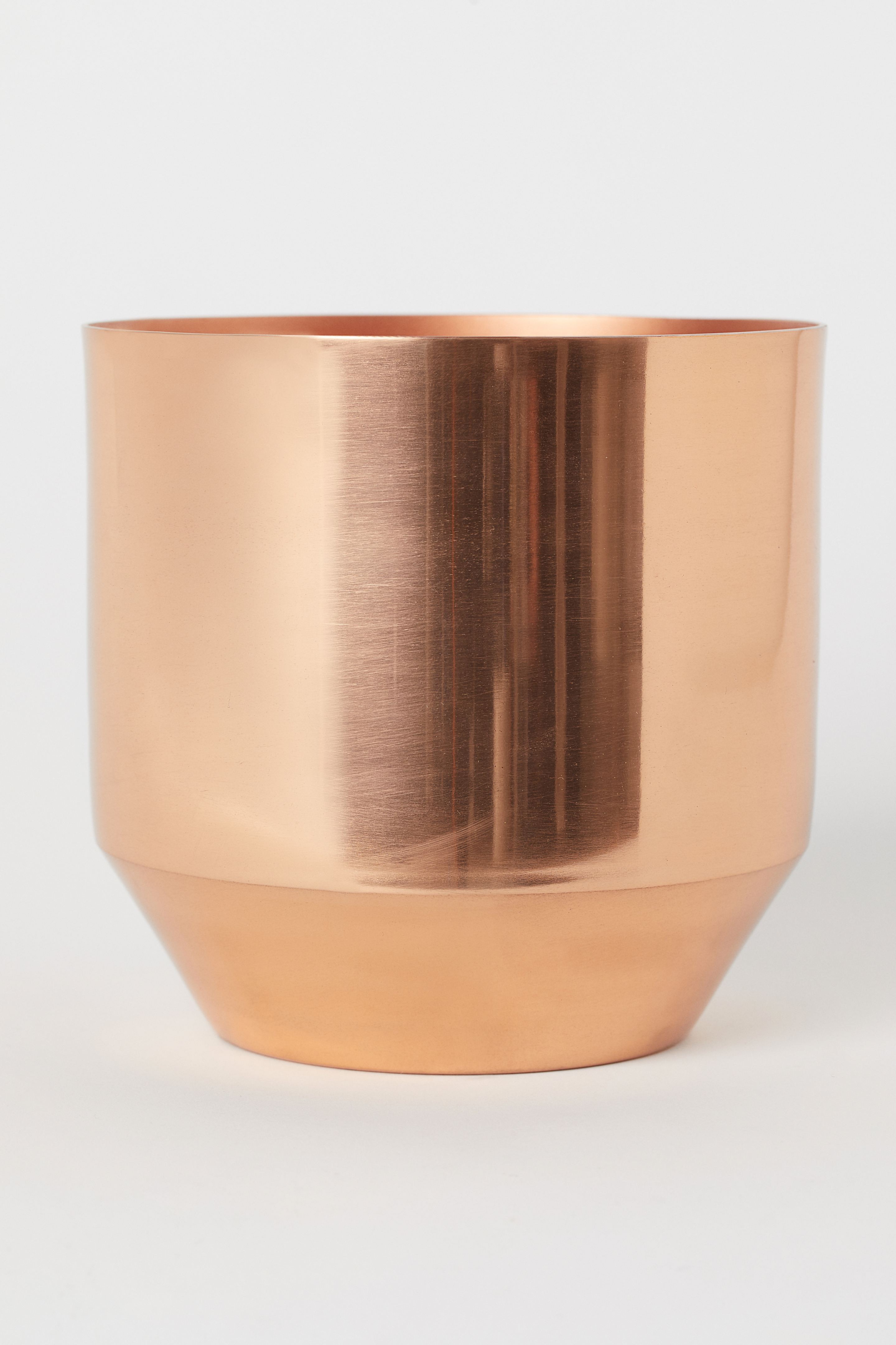 Rent a Modern Metal Planter in Berlin (Ø 17 cm)