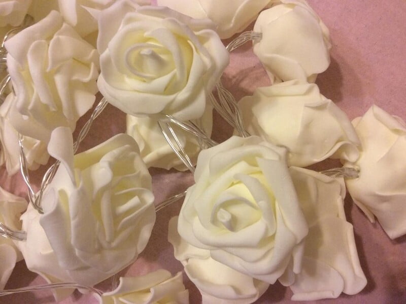 Rent White LED Rose Fairy Lights in Berlin (5 m, 40 Roses) Rent White LED Rose Fairy Lights in Berlin (5 m, 40 Roses)