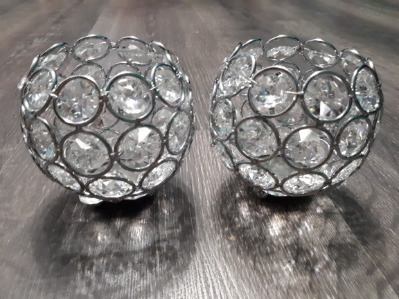 Rent a Crystal Tealight Candle Holder in Berlin (Approx. 10 cm) Rent a Crystal Tealight Candle Holder in Berlin (Approx. 10 cm)