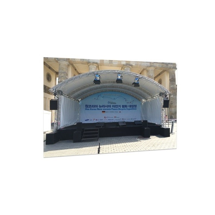 Round Roof Stage Hire Berlin – Circular Performance Stage 4–6 m