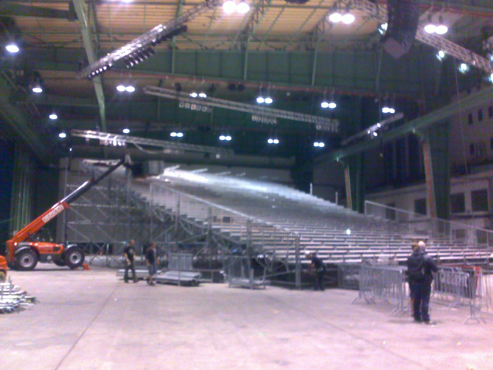 Mobile Aluminium Scaffold Hire Berlin – Adjustable Event Scaffold Tower Mobile Aluminium Scaffold Hire Berlin – Adjustable Event Scaffold Tower