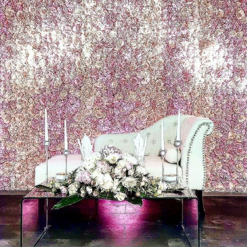 Flower Wall Rental Berlin – Silk Floral Backdrop 250 × 300 cm (Apricot/White)