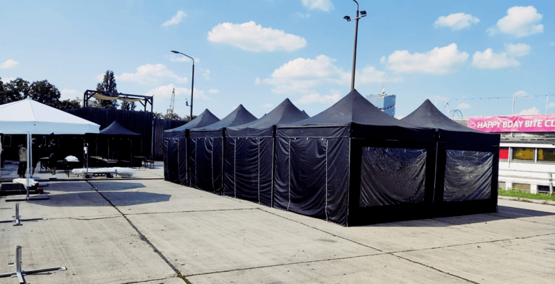 3×3 m Black Pop‑Up Canopy Hire Berlin – Waterproof Folding Tent with Sidewalls 3×3 m Black Pop‑Up Canopy Hire Berlin – Waterproof Folding Tent with Sidewalls