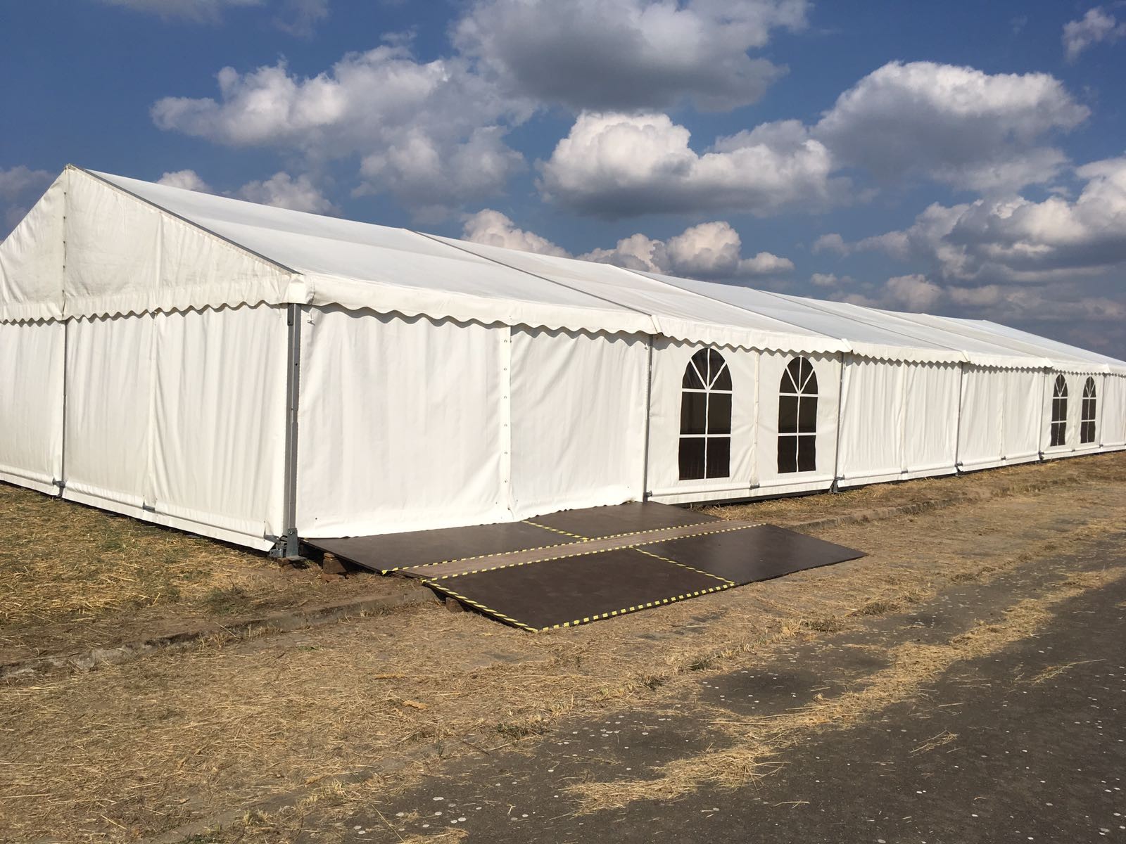Hire a Pagoda Tent in Berlin Hire a Pagoda Tent in Berlin