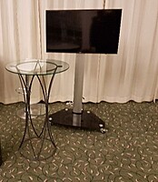 75″ UHD Flat‑Screen TV Hire Berlin – XXL 4K Display for Premium Events