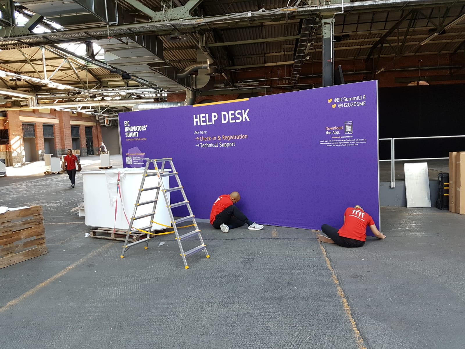 Step and Repeat Wall Hire Berlin – 6m Sponsor & Press Backdrop